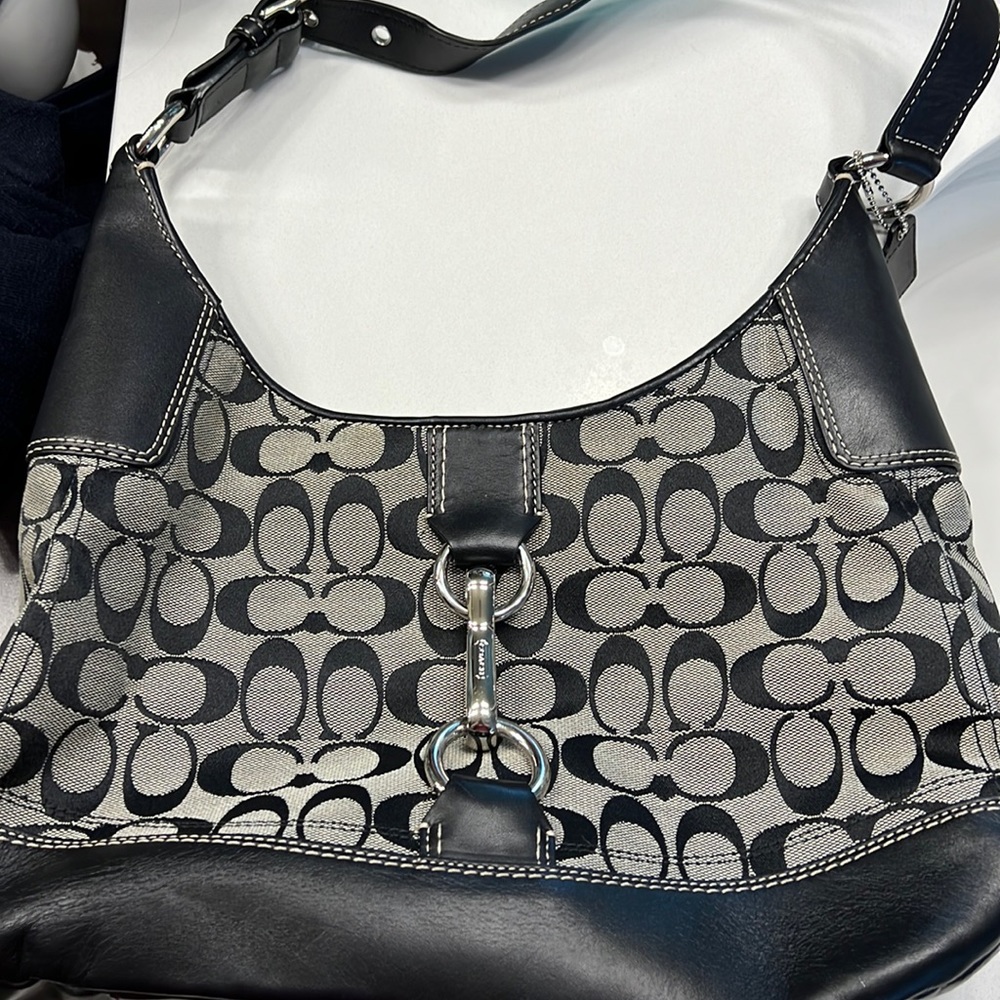 Coach signature large hobo blk/silv